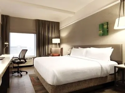 Hilton Garden Inn Calgary Downtown