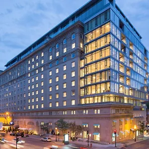 The Ritz-carlton, Canada