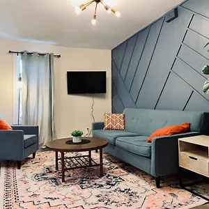New Cozy& Stylish 2-bdrm, Close To Downtown, Unit #3 Apartment Halifax